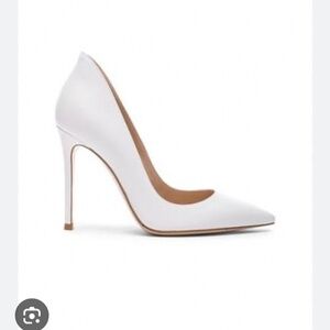 Gianvito Rossi Leather Ellipsis Pumps in White 38